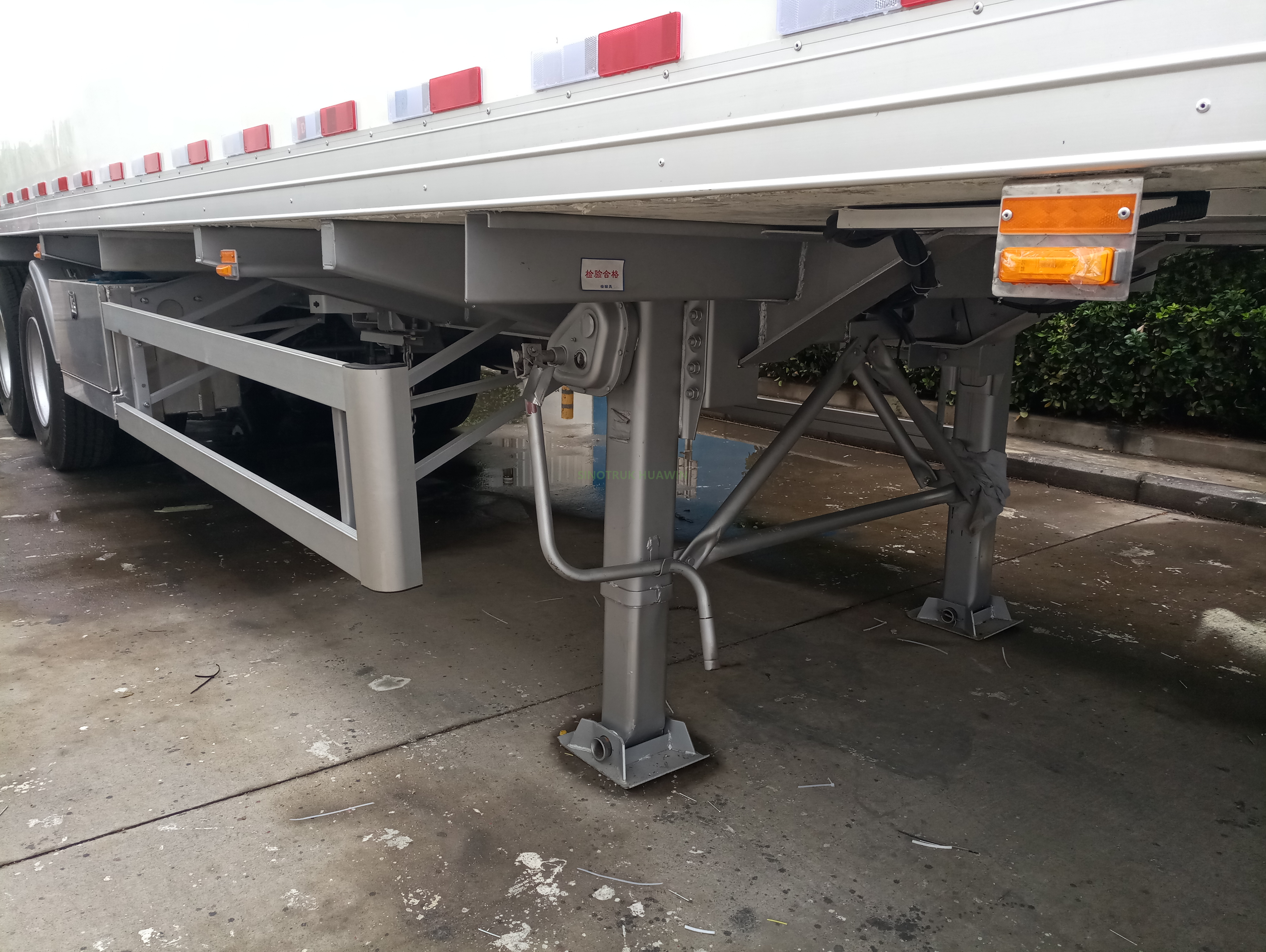 SINOTRUK Refrigerator Semi Trailer with high quality for sale