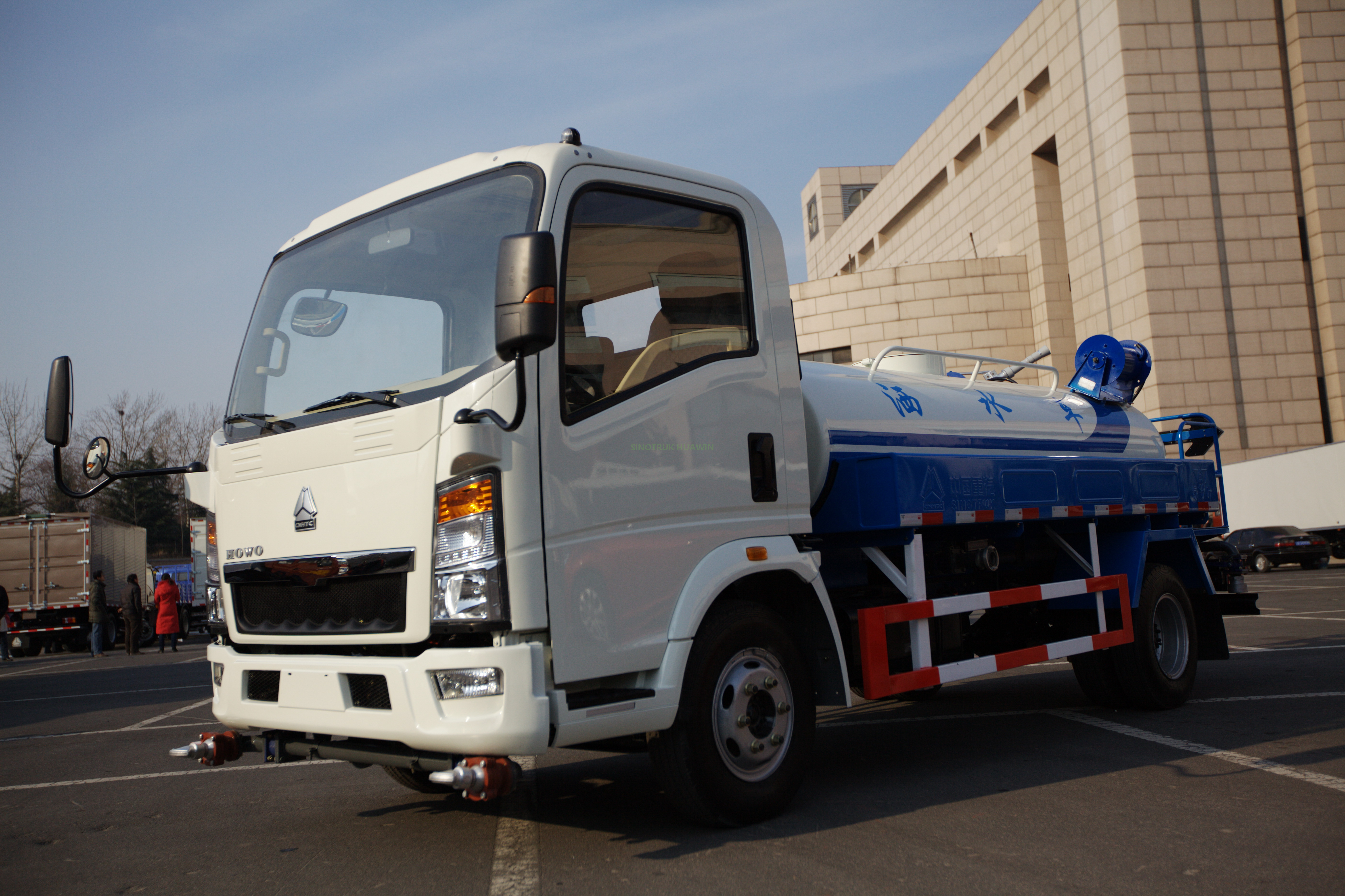 SINOTRUK HOWO 4X2 10000 Liters Water Sprinkle Truck