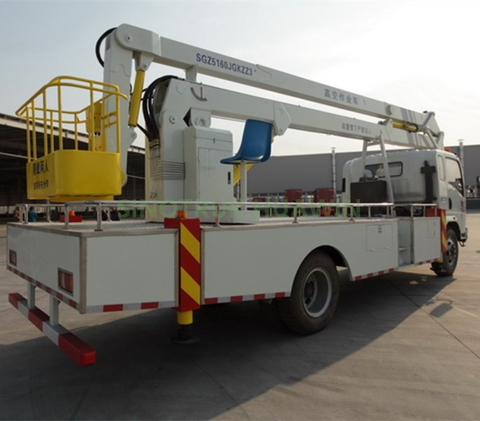 SINOTRUK HOWO 14.5m Height 4x2 Aerial Platform Working Truck